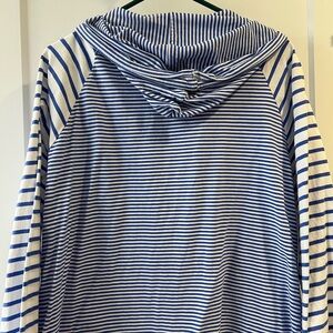 Beautifully blue and whiter striped hoodie with zipper